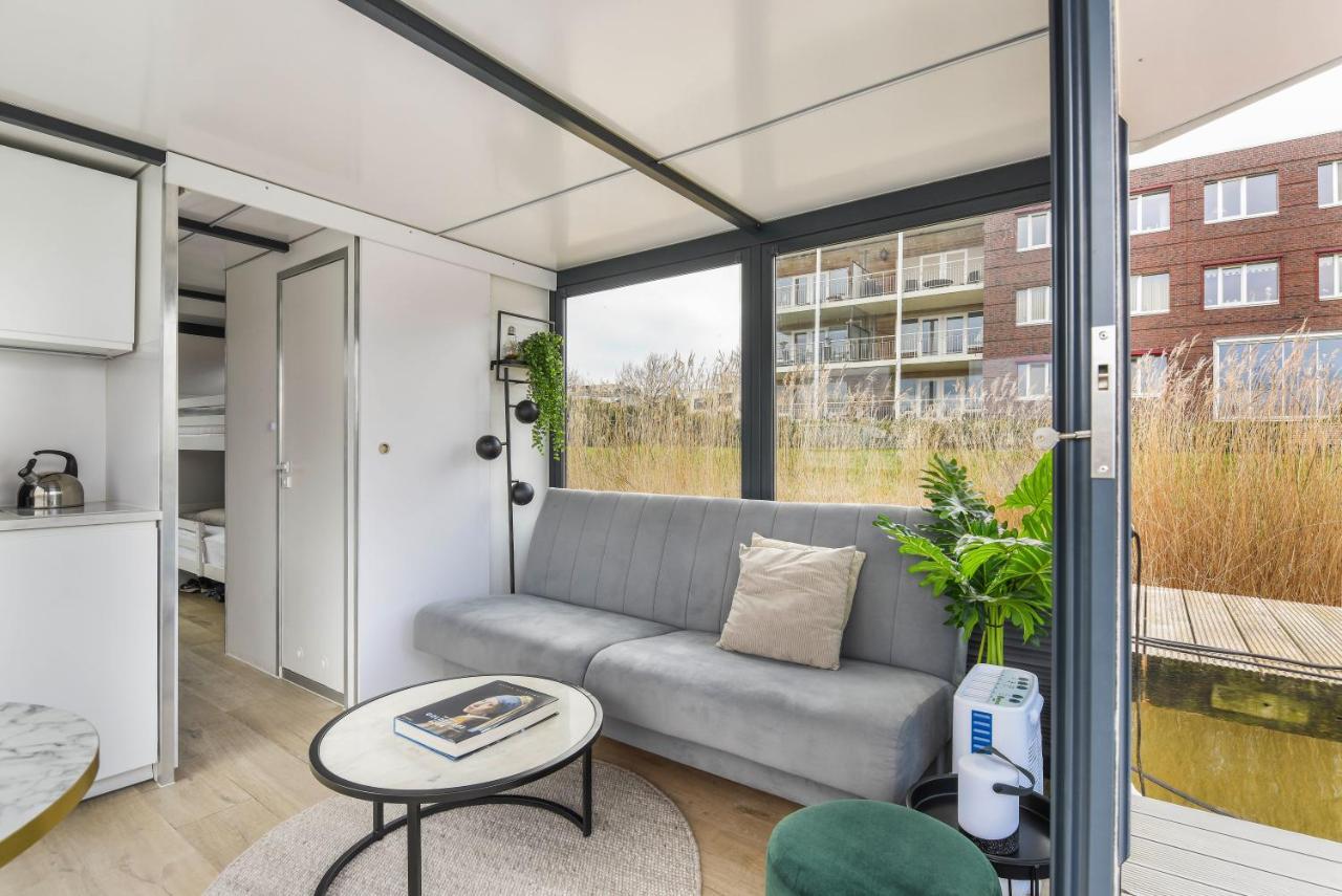Cosy Tiny Houseboats Near Beach And Restaurants By Weltevreden Experience Zeewolde Exterior photo